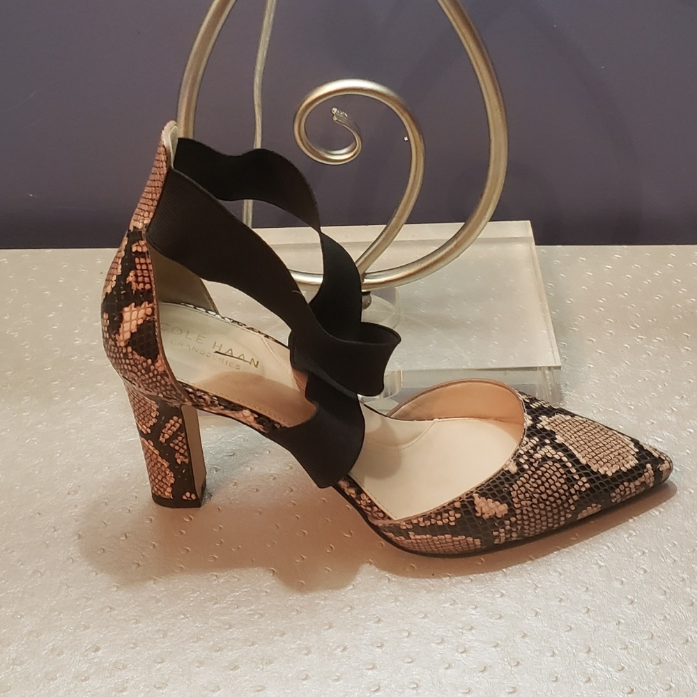 COLE HAANMaikki Elastic Pump